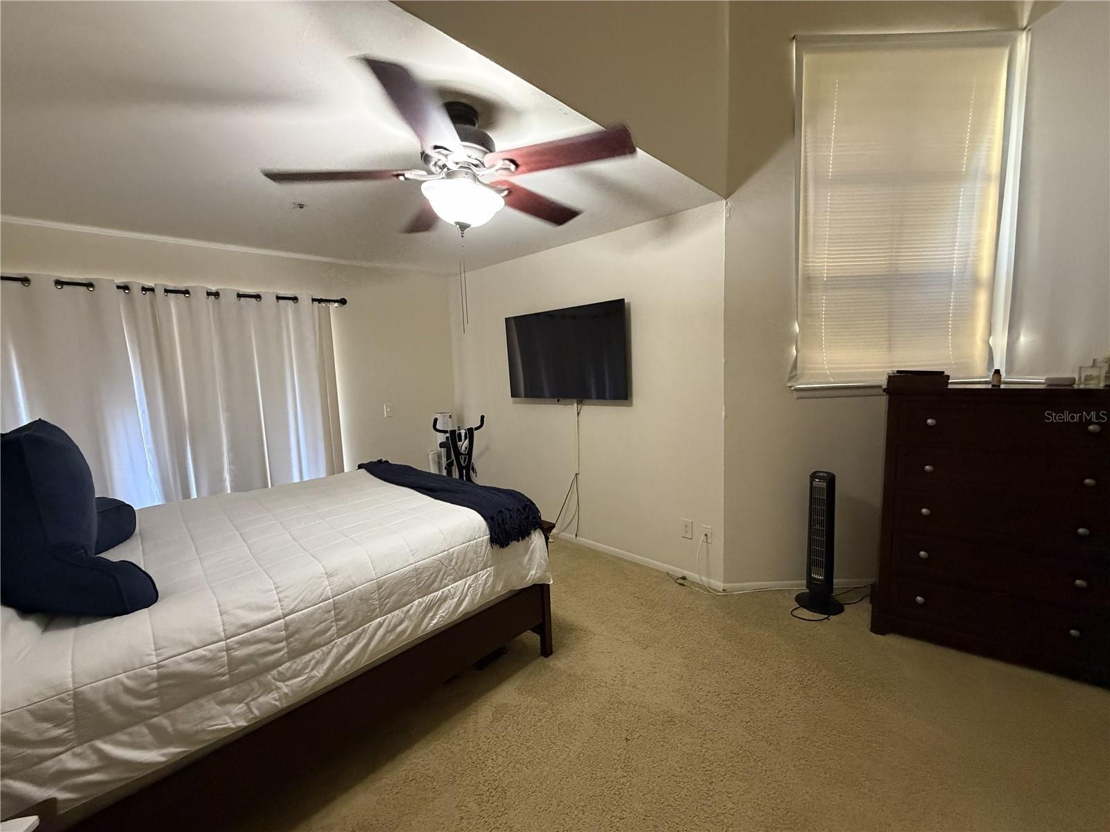 Image 12 of 14 For 498 Pin Oak Place 306