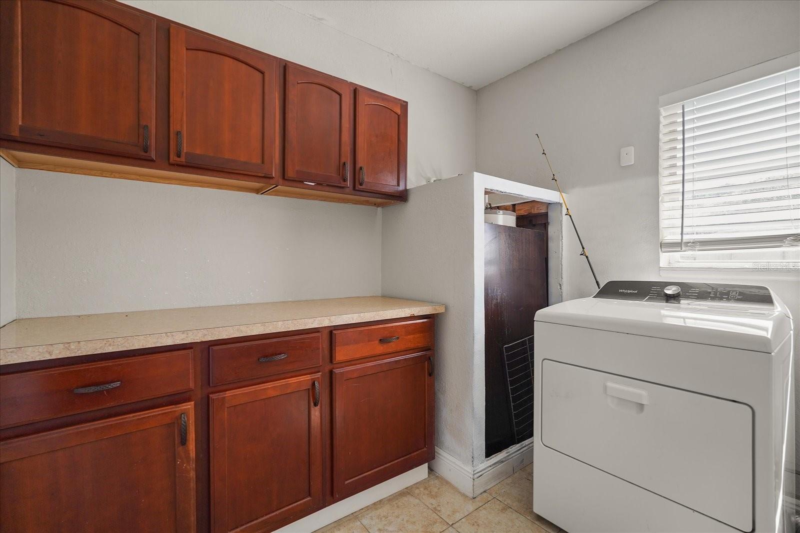 Image 20 of 24 For 814 Densmore Dr