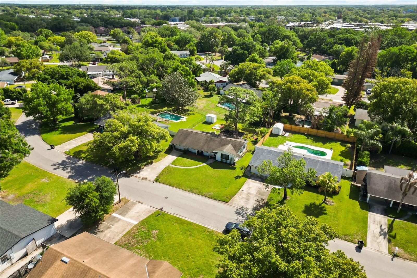 Image 24 of 24 For 814 Densmore Dr