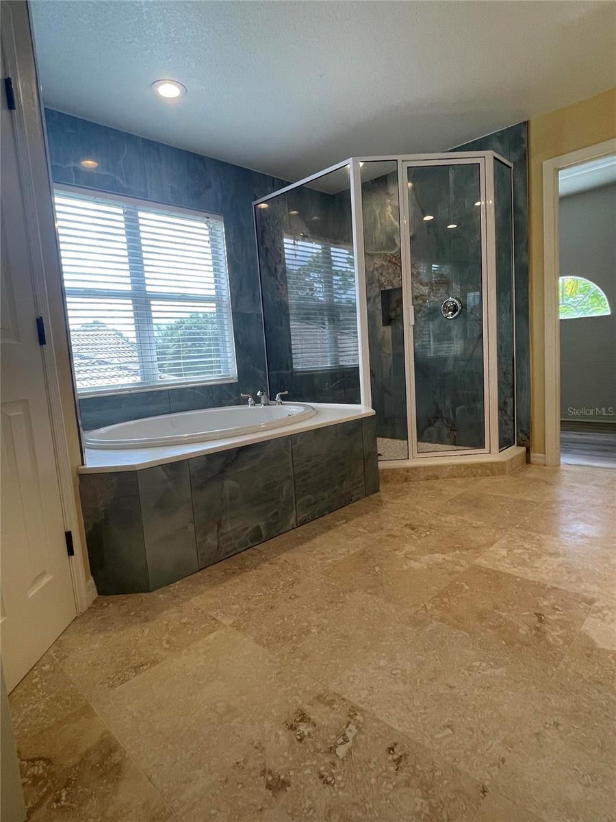 Image 13 of 50 For 759 Fordingbridge Way