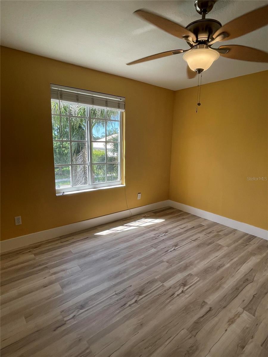 Image 18 of 50 For 759 Fordingbridge Way