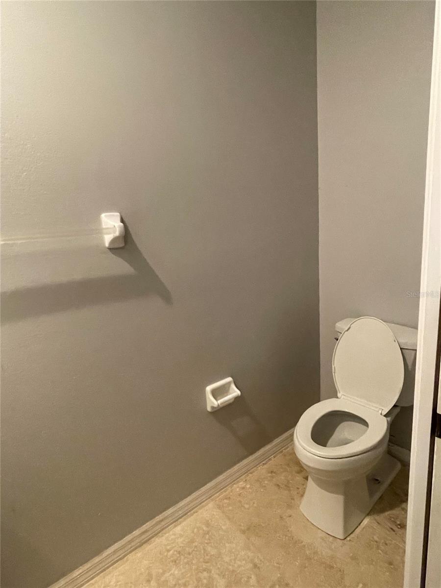 Image 23 of 50 For 759 Fordingbridge Way