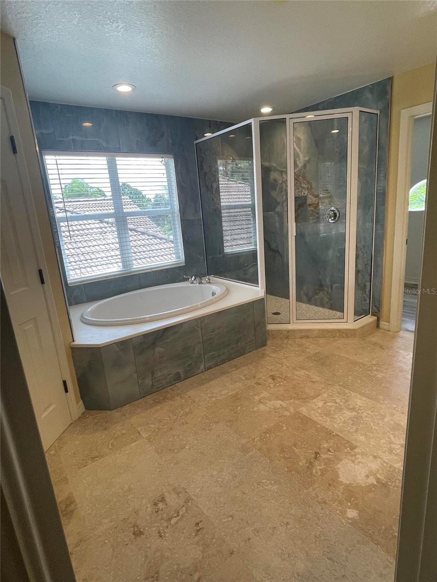 Image 8 of 50 For 759 Fordingbridge Way