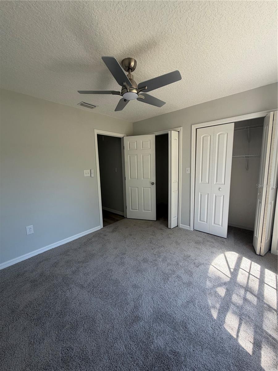 Image 14 of 18 For 370 Cobble Court