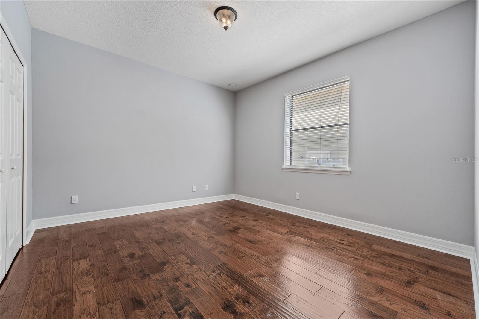 Image 16 of 24 For 838 Strathmore Drive