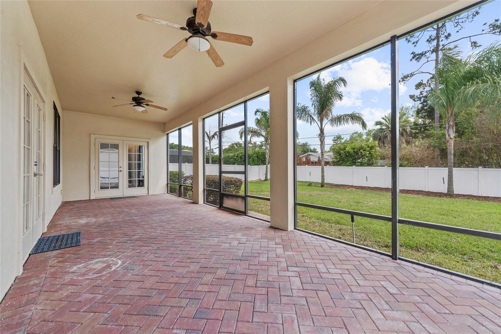 Image 22 of 24 For 838 Strathmore Drive