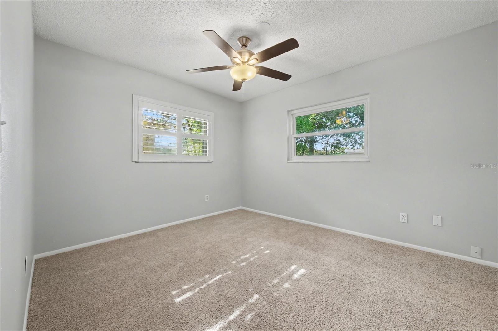 Image 10 of 25 For 722 Galsworthy Avenue