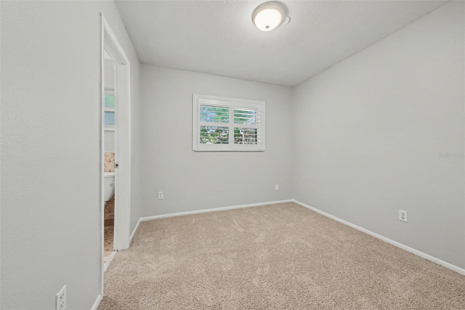 Image 13 of 25 For 722 Galsworthy Avenue