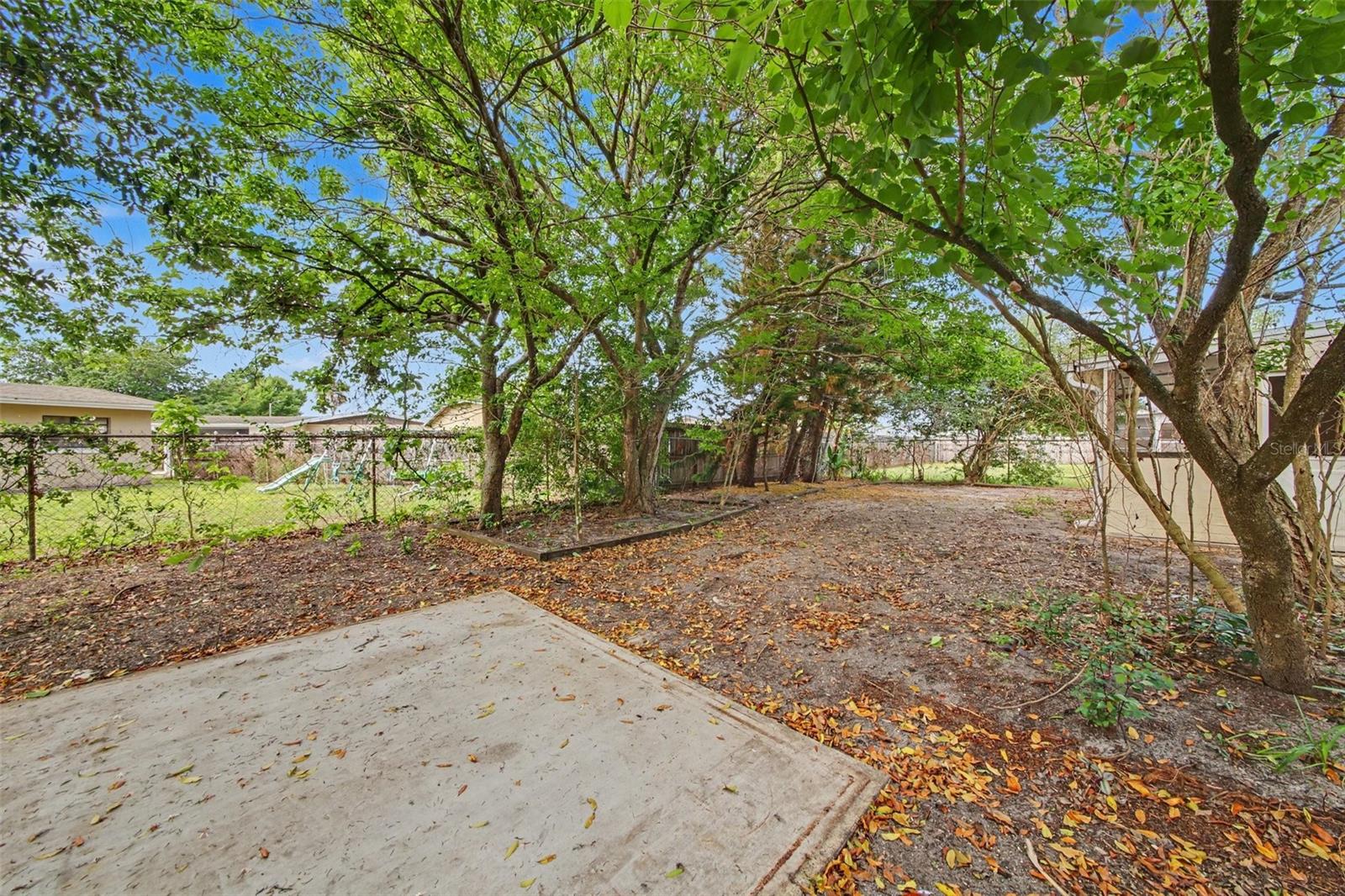 Image 22 of 25 For 722 Galsworthy Avenue