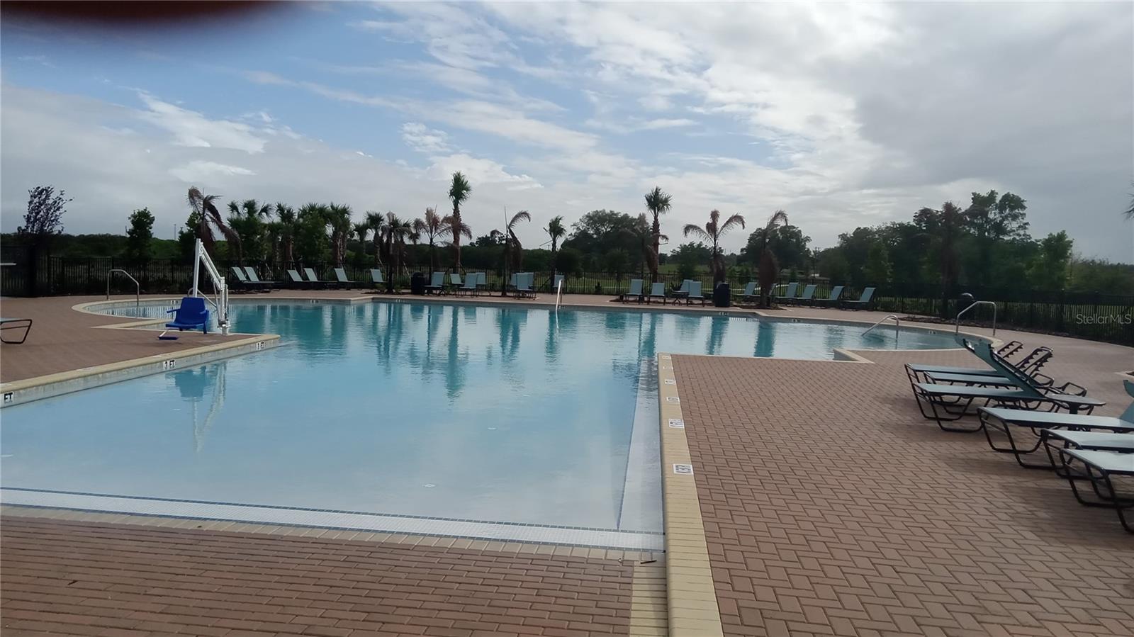 Image 8 of 9 For 845 Ambleside Drive