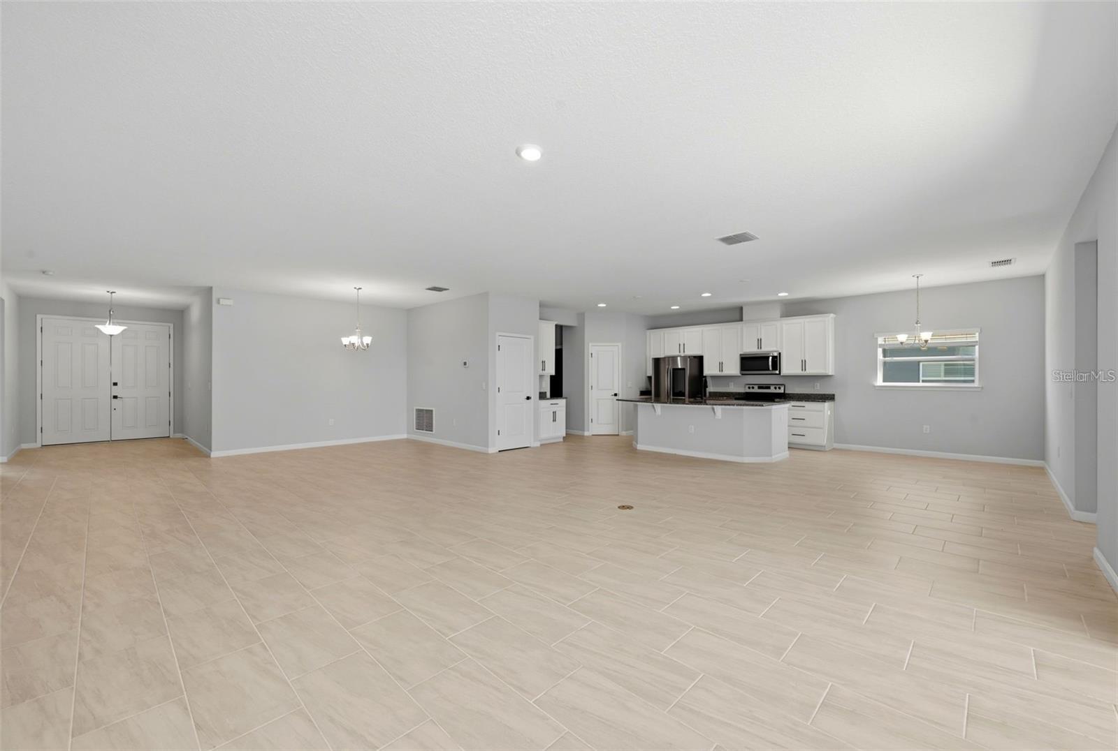 Image 6 of 27 For 575 Avila Place