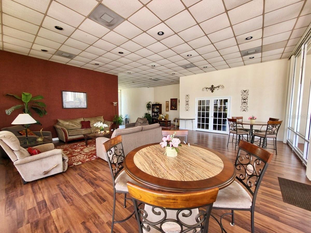 Image 20 of 28 For 506 Orange Drive 15