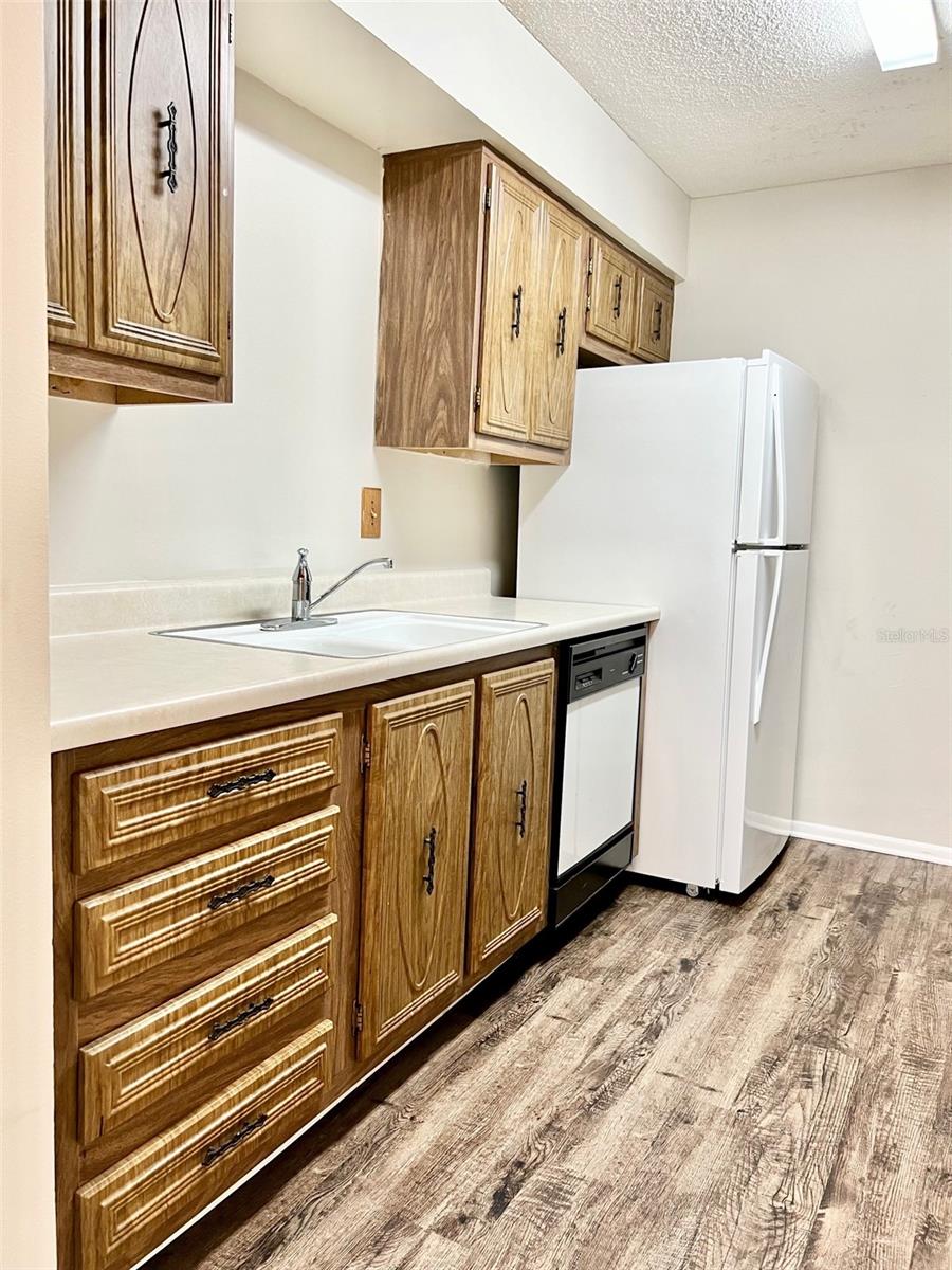 Image 7 of 28 For 506 Orange Drive 15