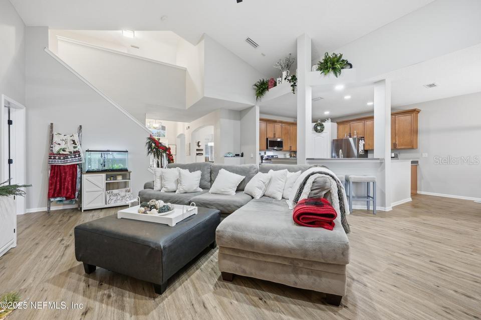 Image 14 of 58 For 2301 Country Side Drive