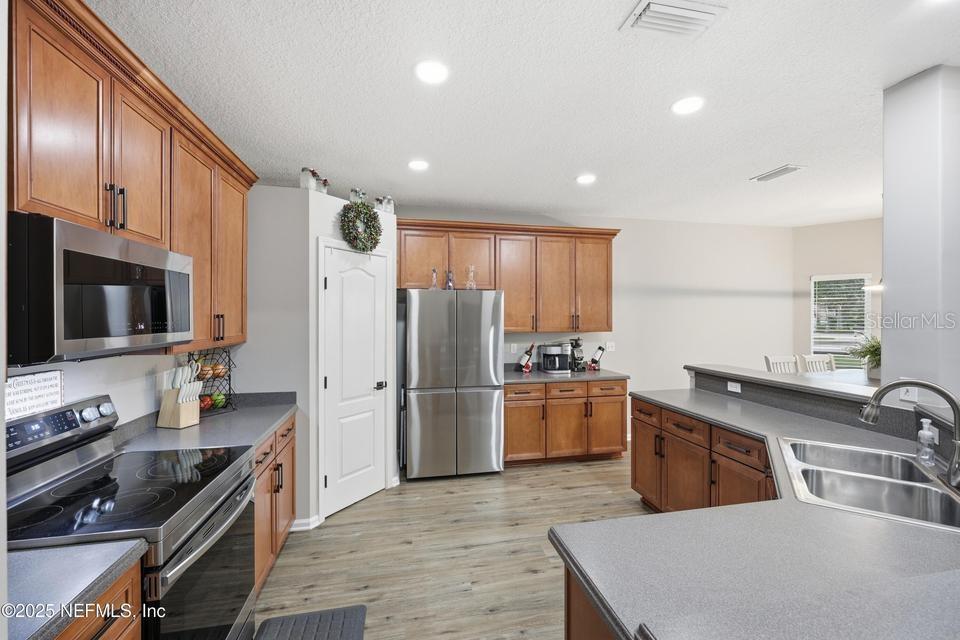 Image 22 of 58 For 2301 Country Side Drive