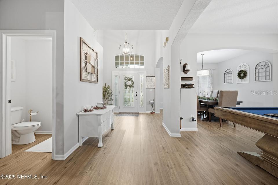 Image 5 of 58 For 2301 Country Side Drive