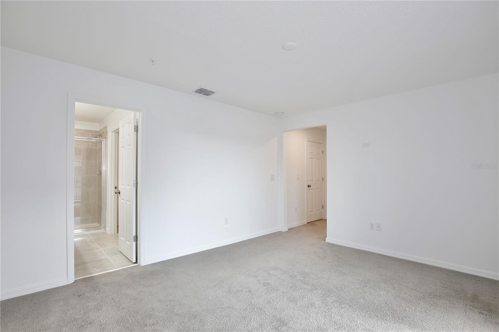 Image 10 of 26 For 10025 Eagle Rock Alley