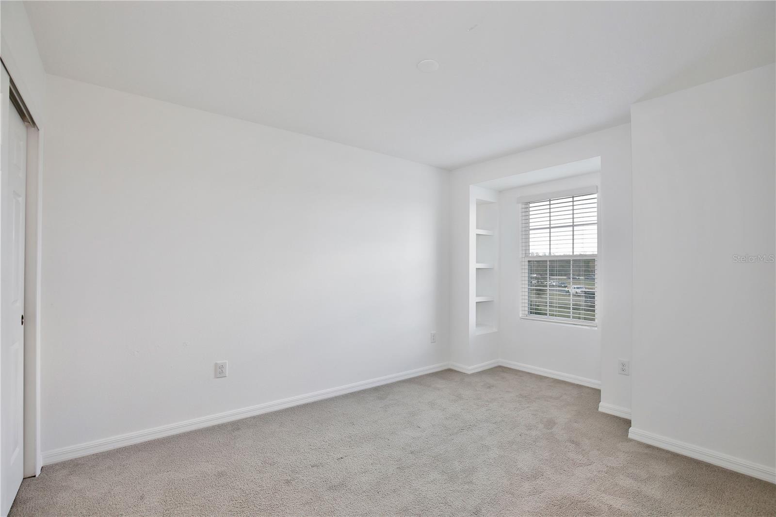 Image 15 of 26 For 10025 Eagle Rock Alley