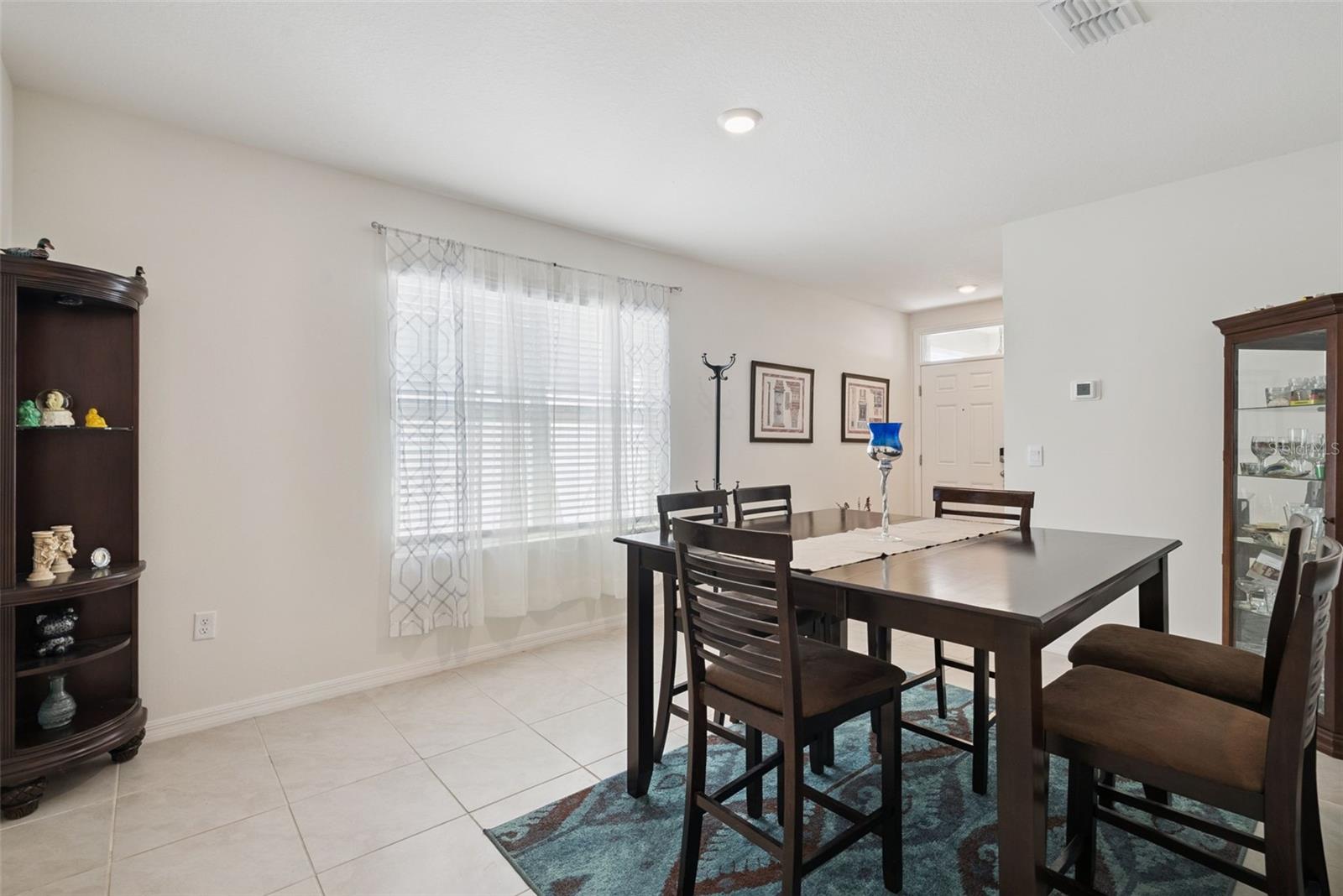 Image 10 of 35 For 916 August Sky Drive