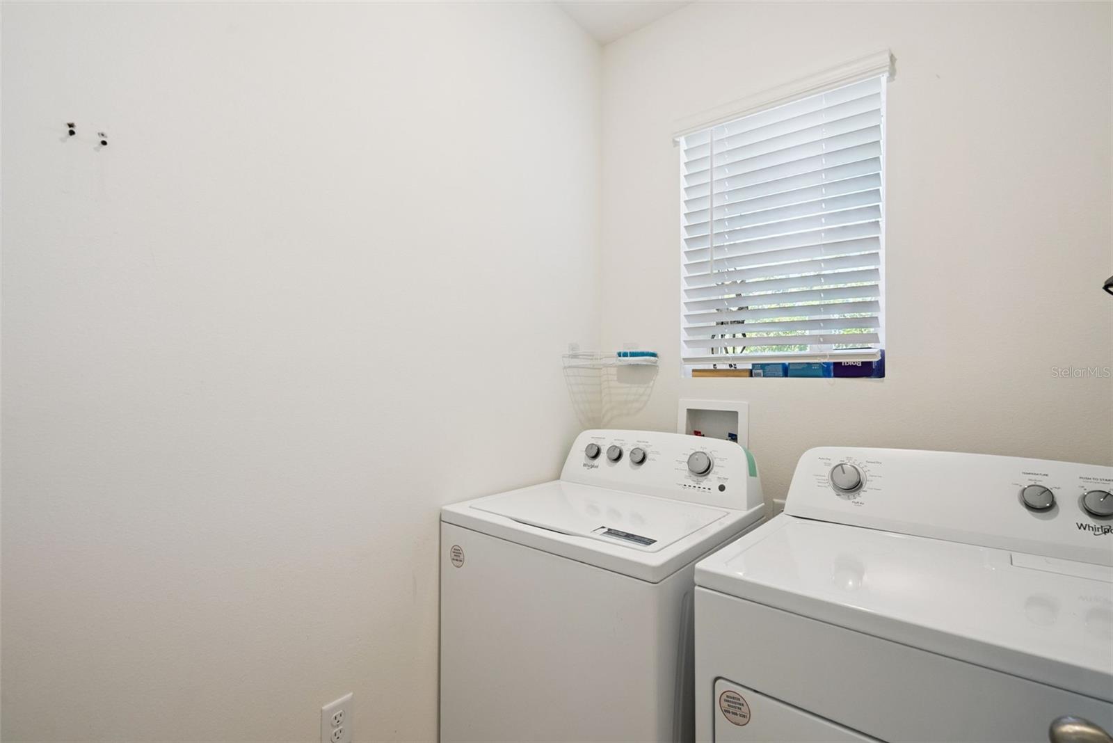 Image 27 of 35 For 916 August Sky Drive