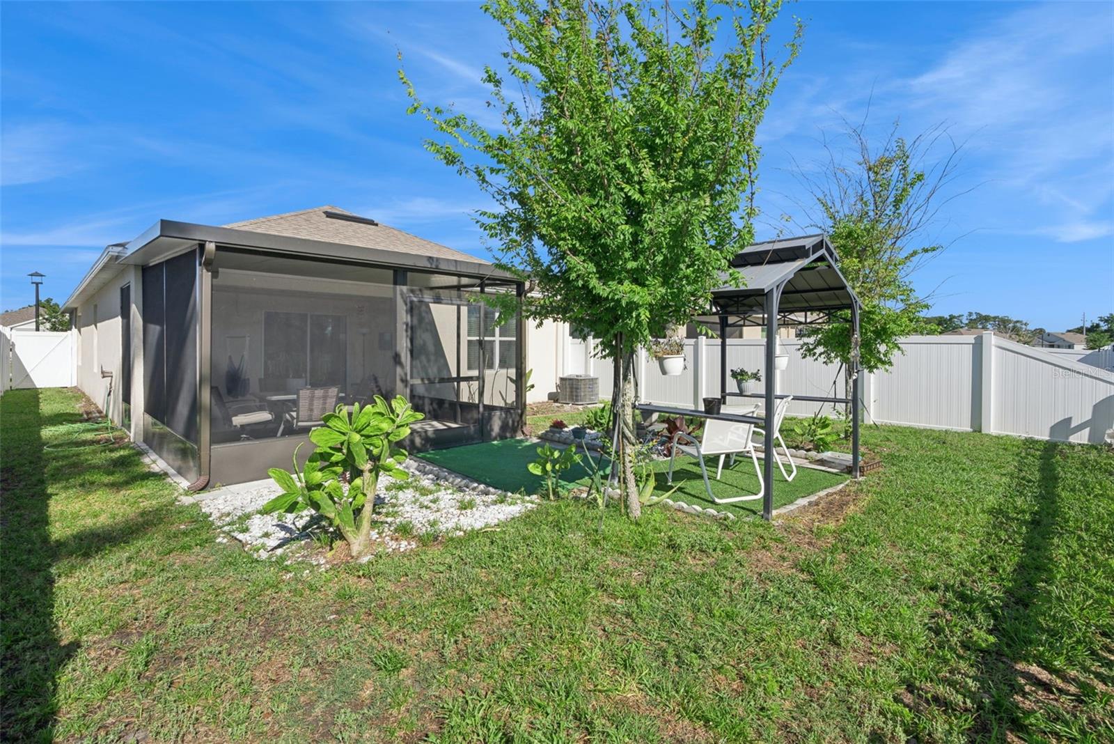 Image 32 of 35 For 916 August Sky Drive