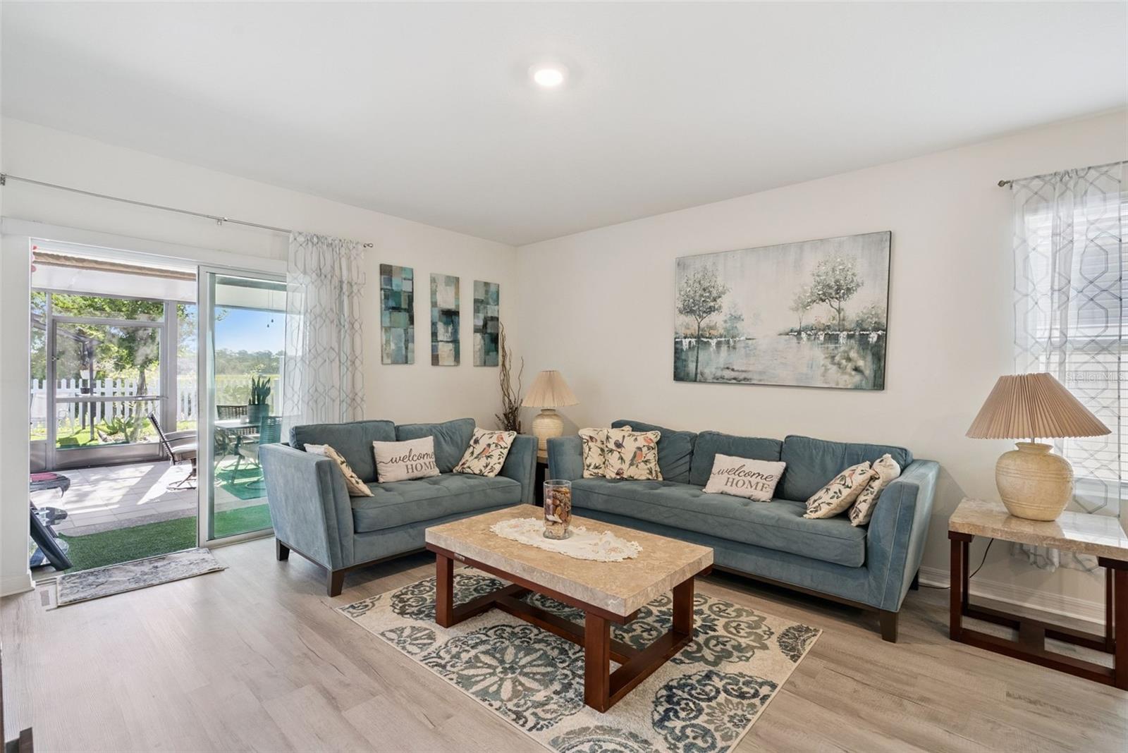 Image 5 of 35 For 916 August Sky Drive