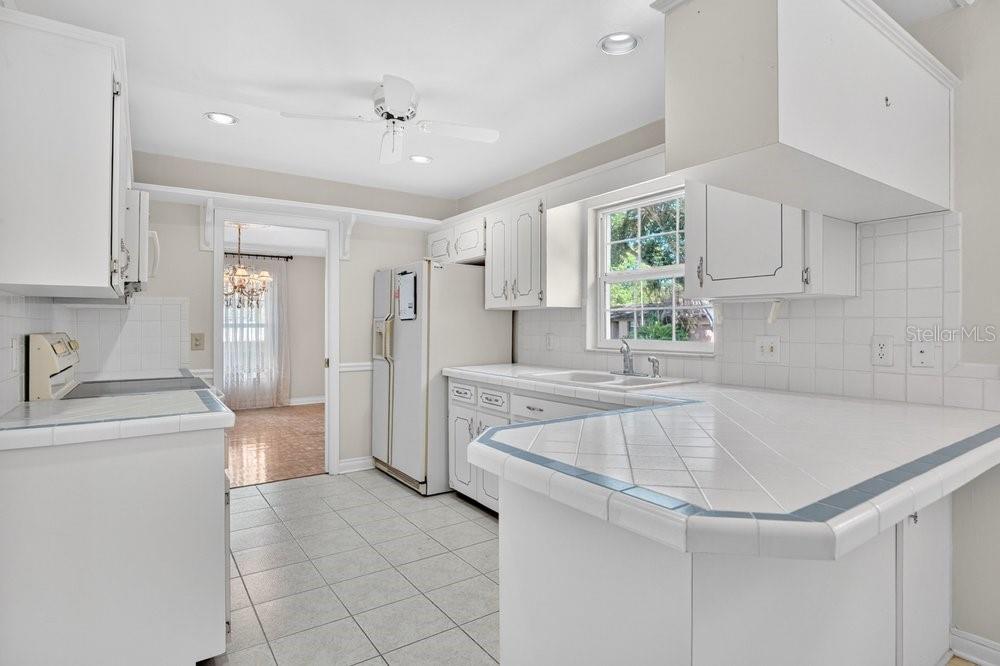 Image 12 of 34 For 206 Cattail Court