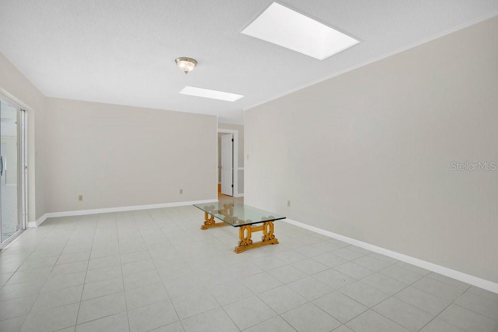 Image 19 of 34 For 206 Cattail Court