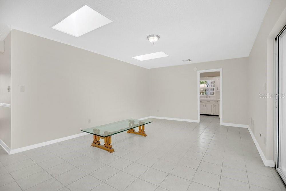 Image 20 of 34 For 206 Cattail Court