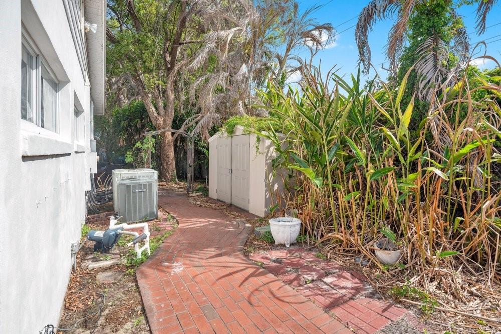 Image 29 of 34 For 206 Cattail Court