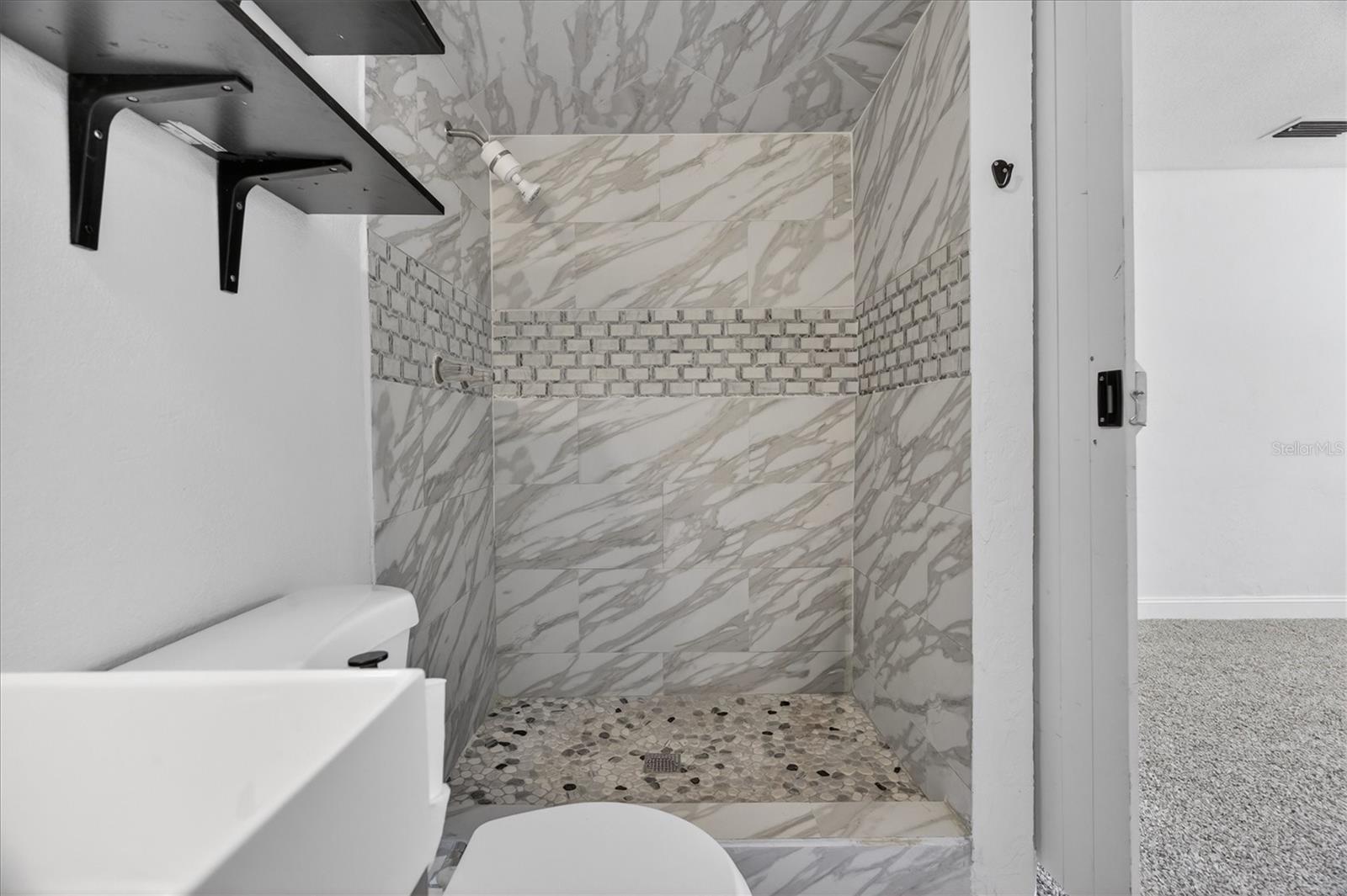 Image 31 of 52 For 2524 Florida Boulevard