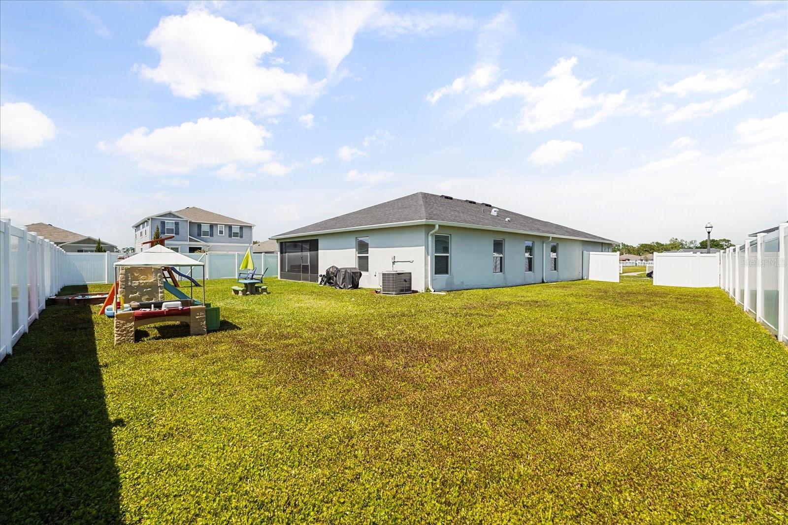 Image 20 of 23 For 4599 Plainview Road