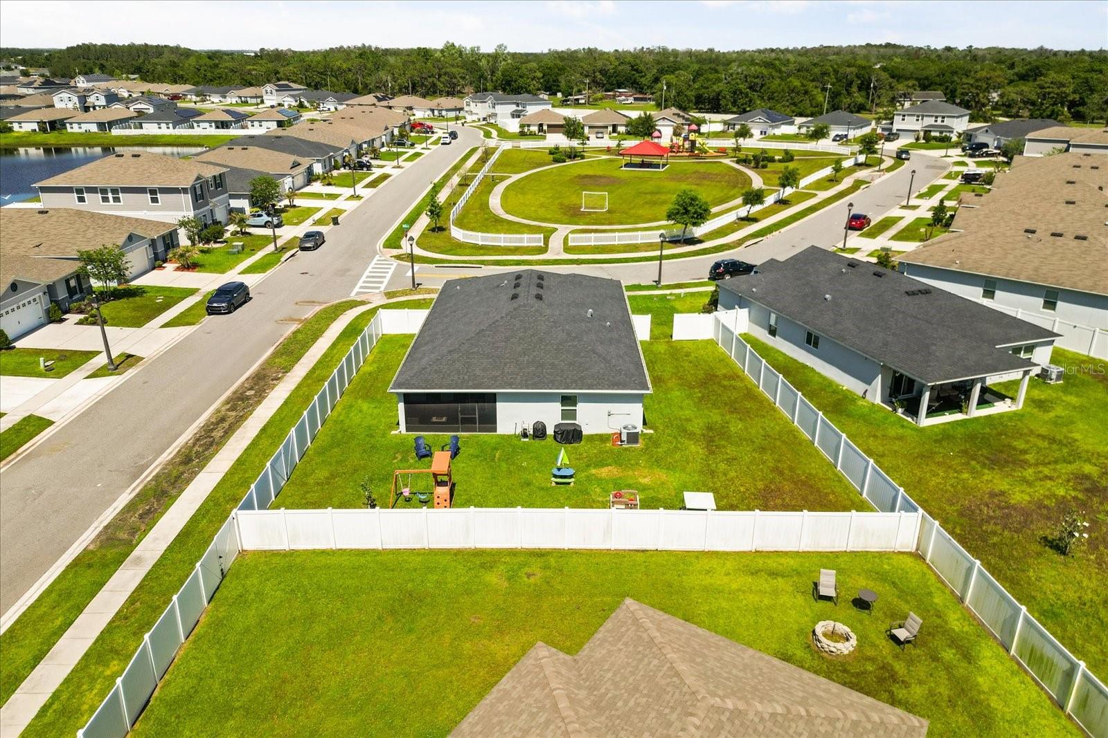 Image 21 of 23 For 4599 Plainview Road