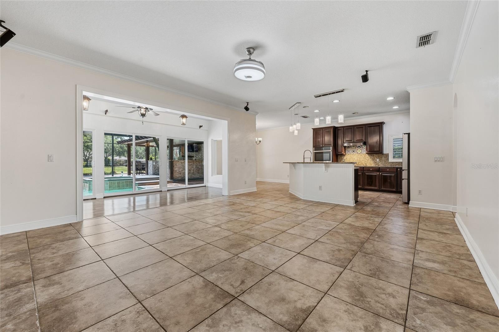 Image 11 of 53 For 13932 Florigold Drive