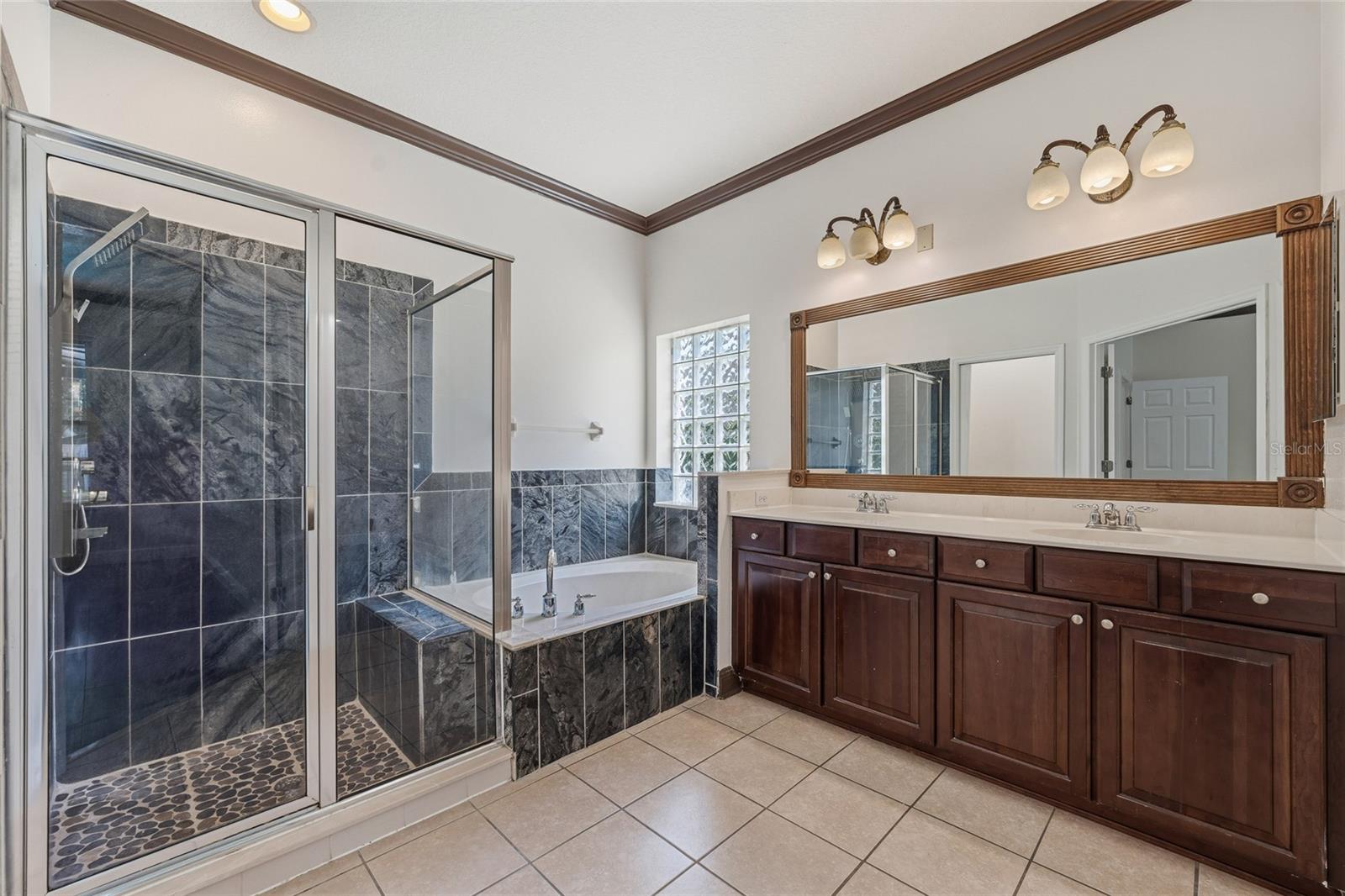 Image 24 of 53 For 13932 Florigold Drive