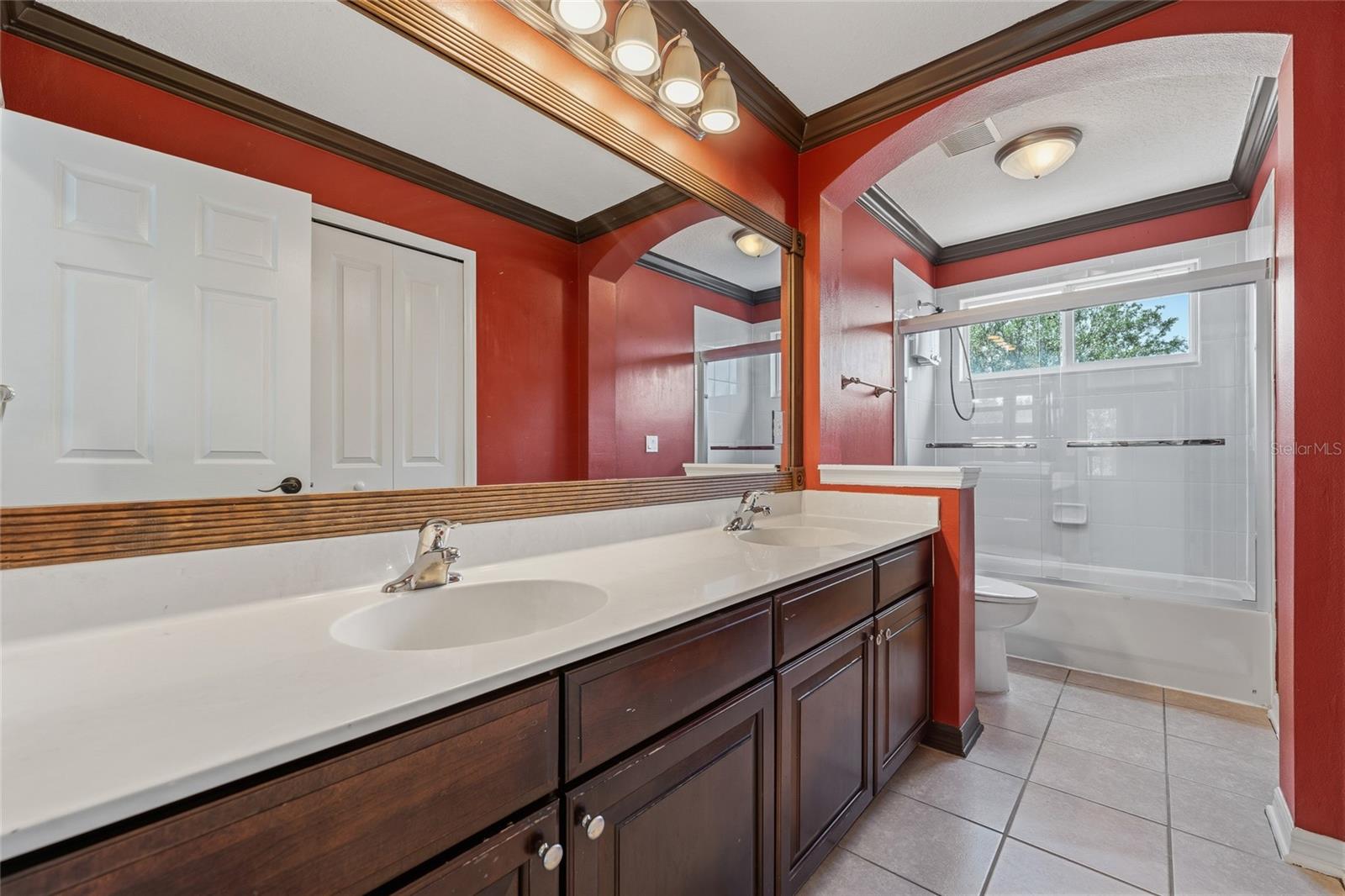 Image 33 of 53 For 13932 Florigold Drive