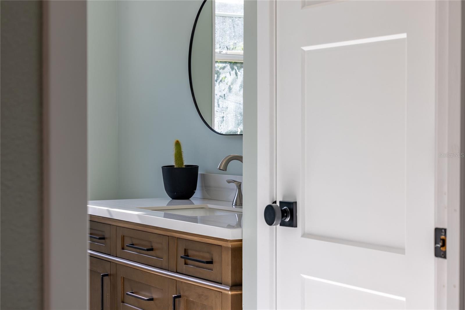 Image 28 of 52 For 2009 Lily Court