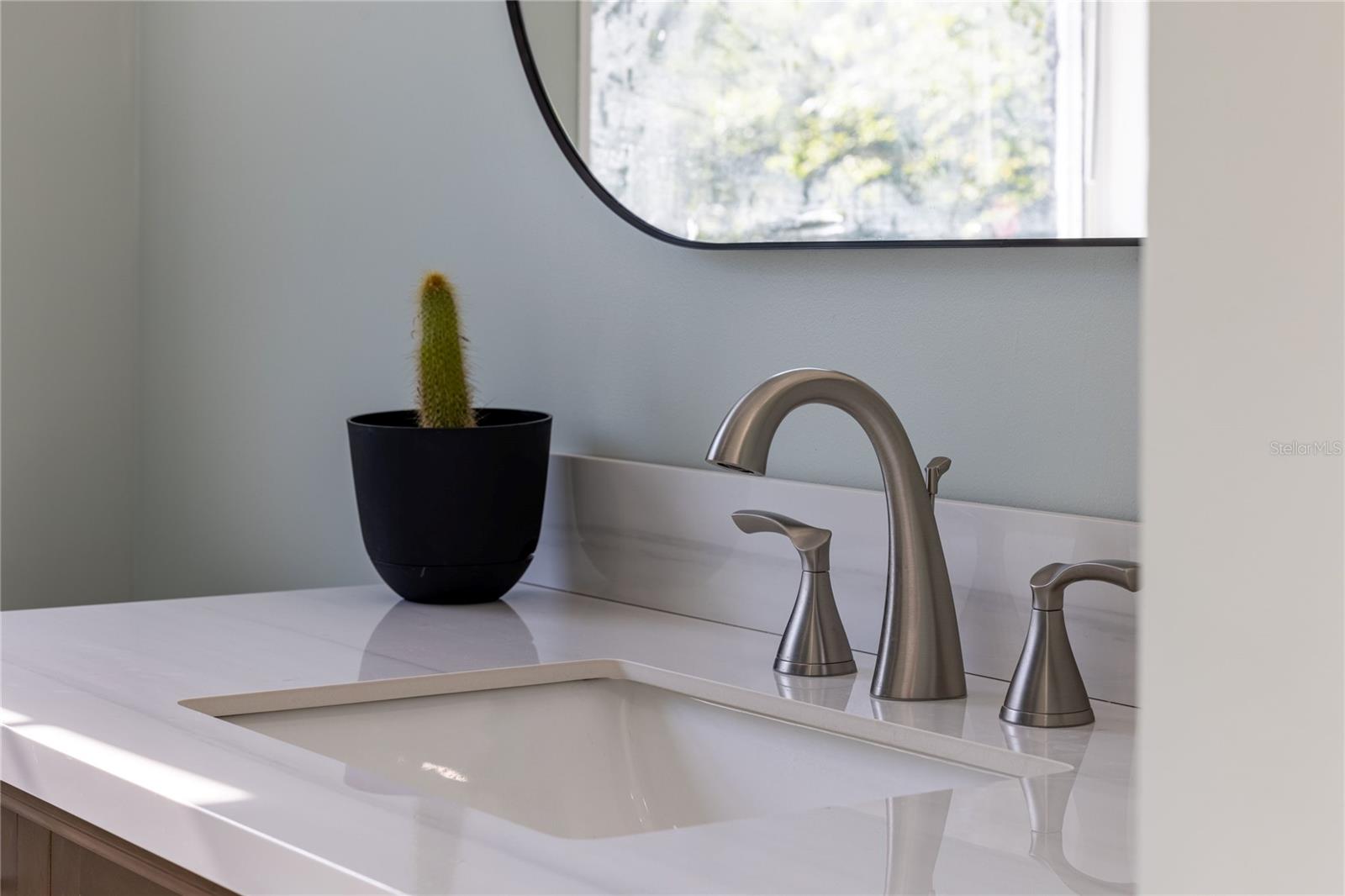 Image 30 of 52 For 2009 Lily Court