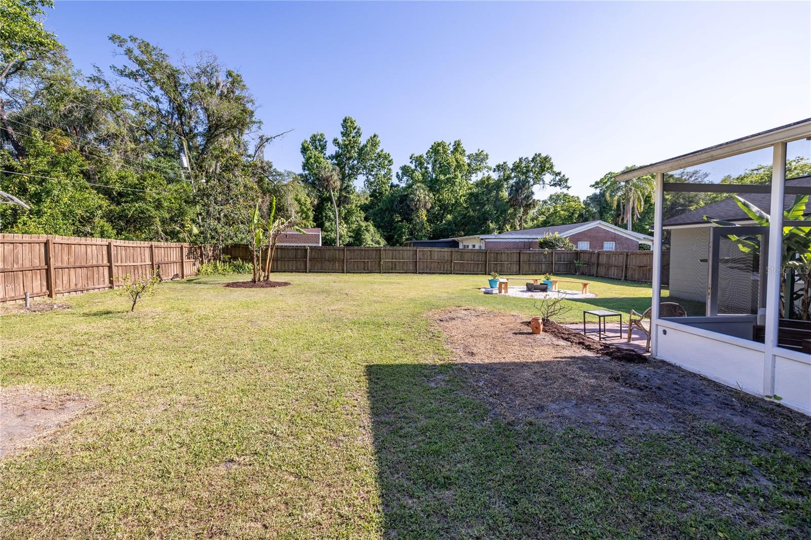 Image 42 of 52 For 2009 Lily Court