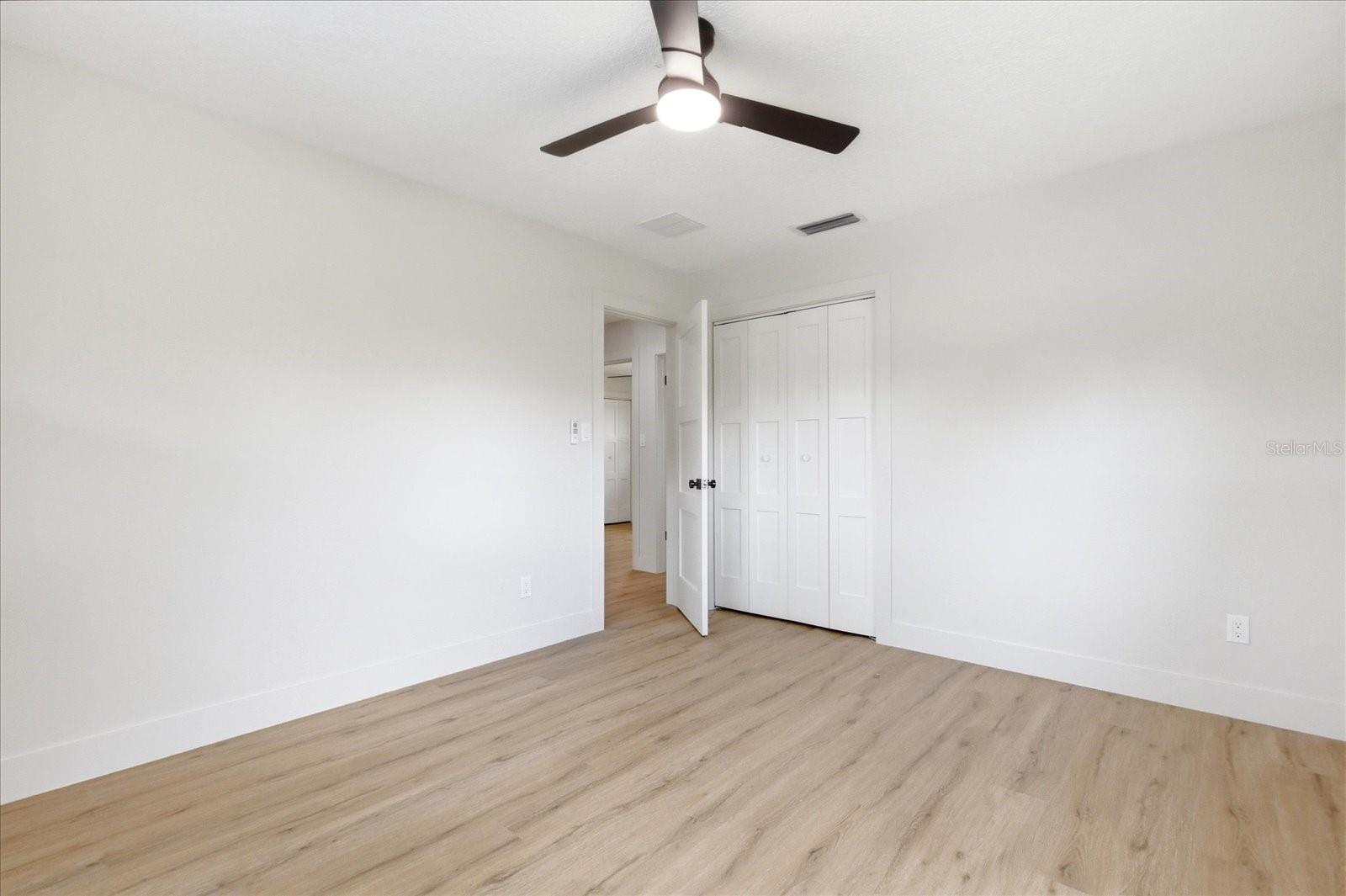 Image 29 of 39 For 2809 Waumpi Trail