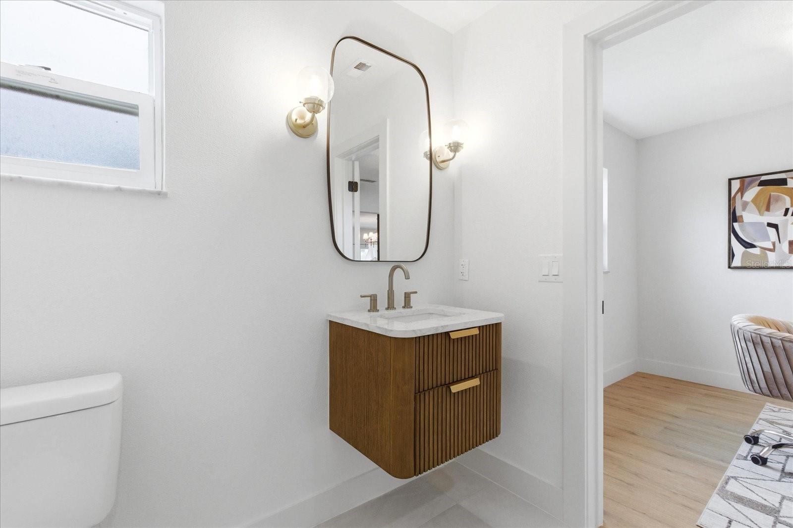 Image 32 of 39 For 2809 Waumpi Trail