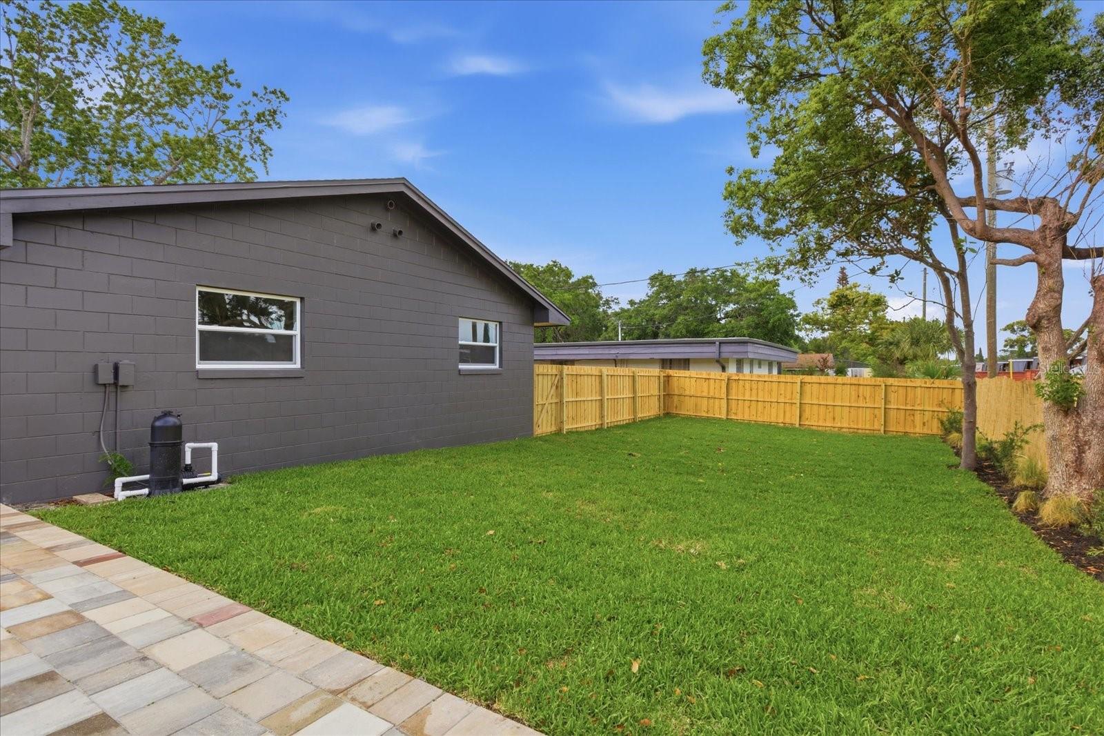 Image 35 of 39 For 2809 Waumpi Trail