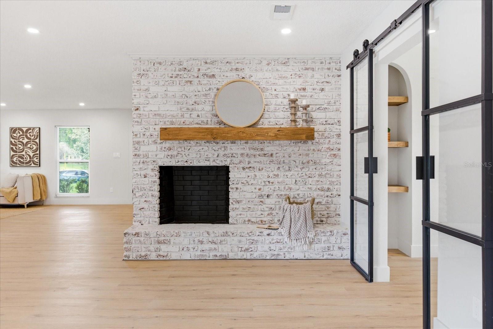 Image 7 of 39 For 2809 Waumpi Trail