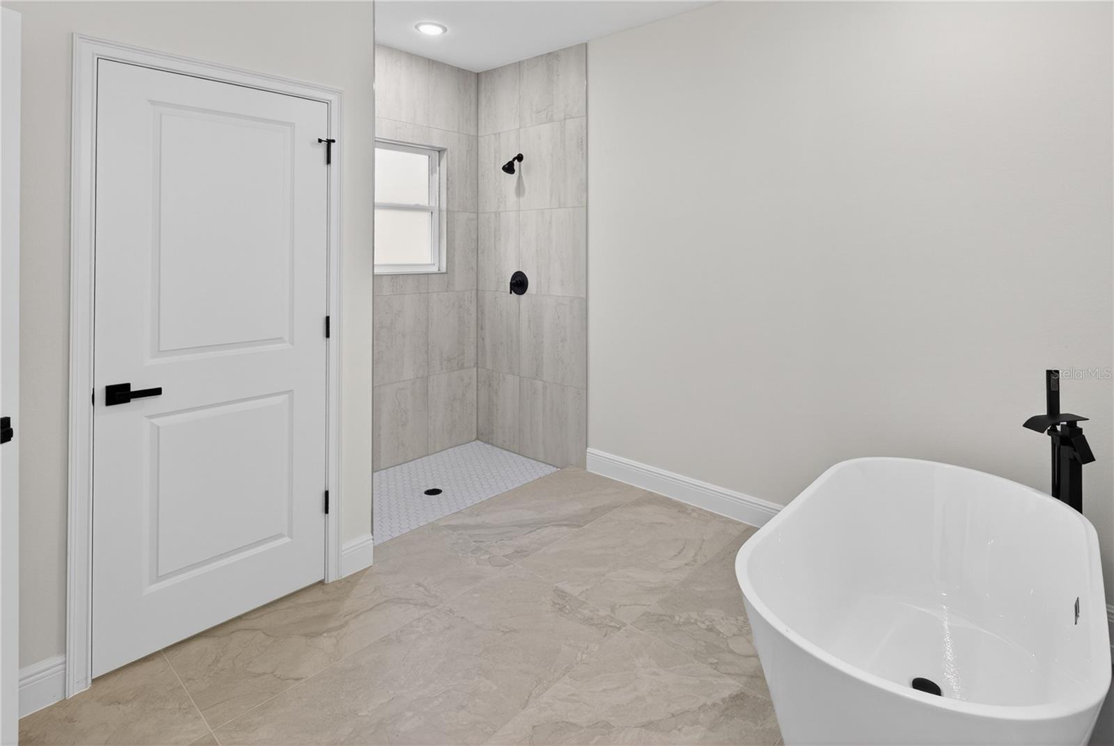 Image 16 of 32 For 9066 Akola Way