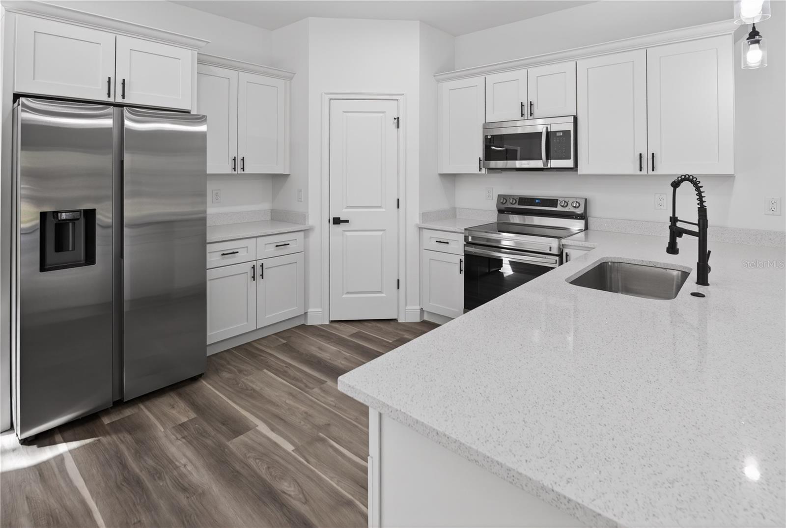 Image 19 of 32 For 9066 Akola Way