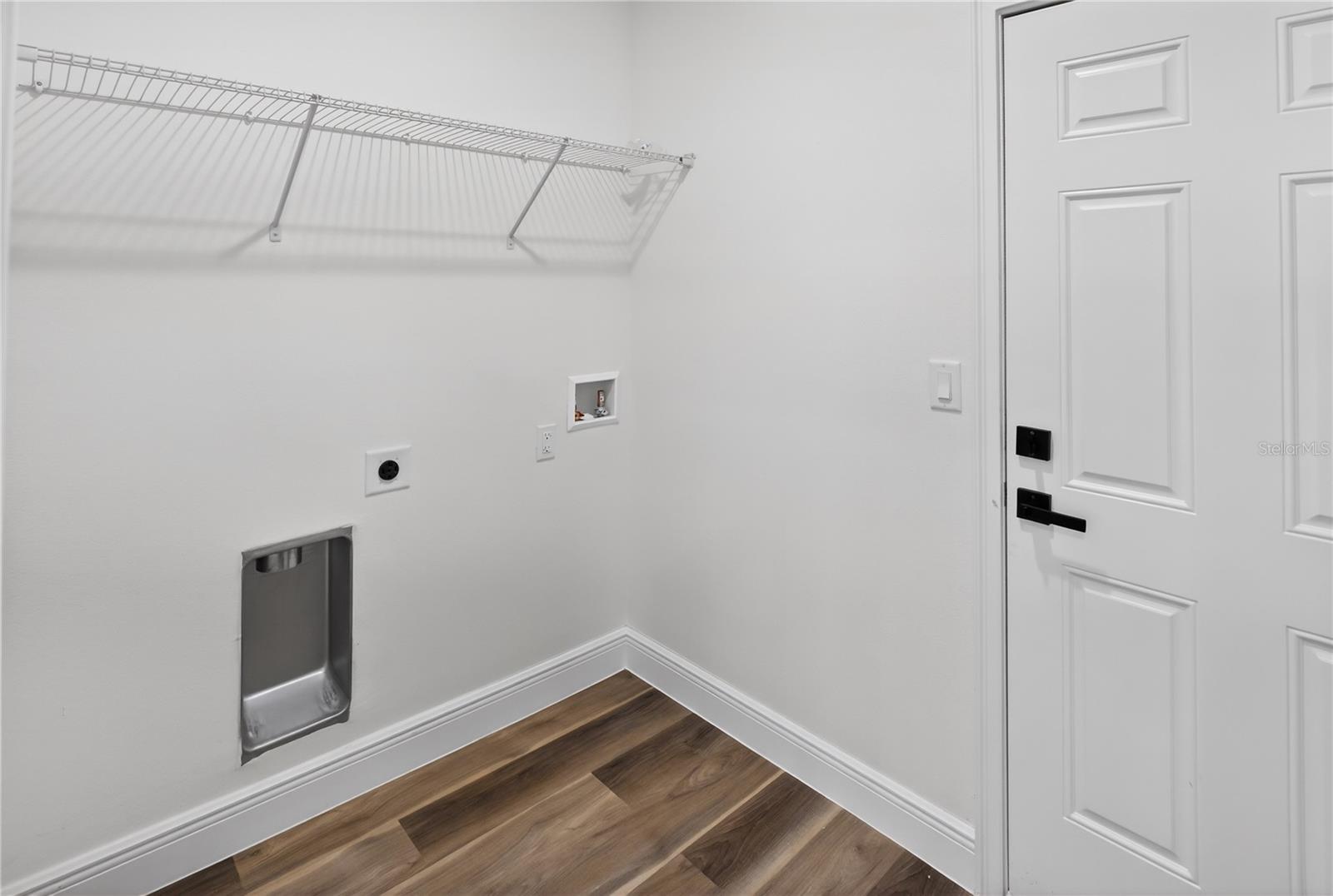 Image 23 of 32 For 9066 Akola Way