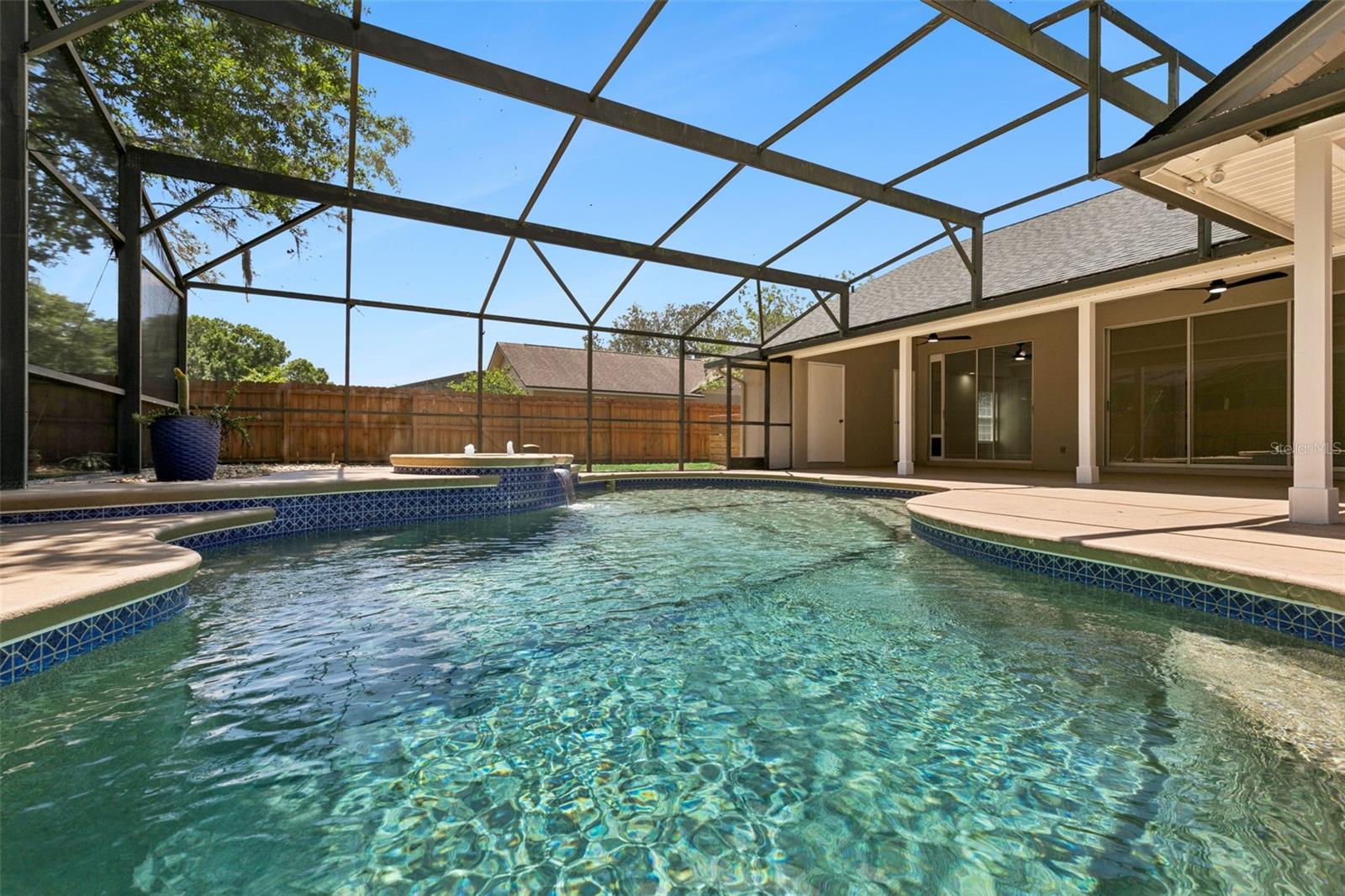 Image 35 of 39 For 709 Windwillow Circle