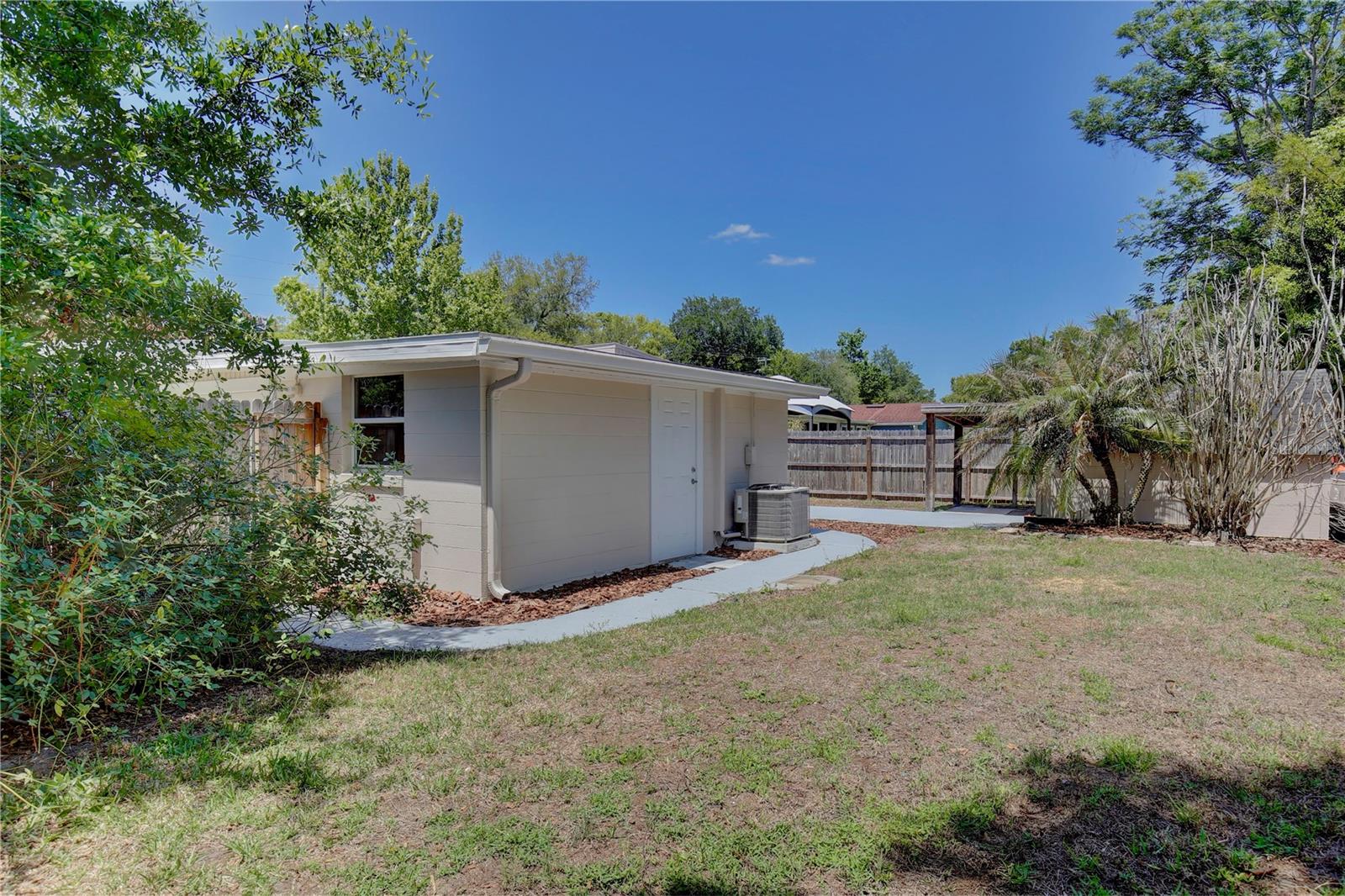 Image 35 of 37 For 2601 Sheffield Avenue