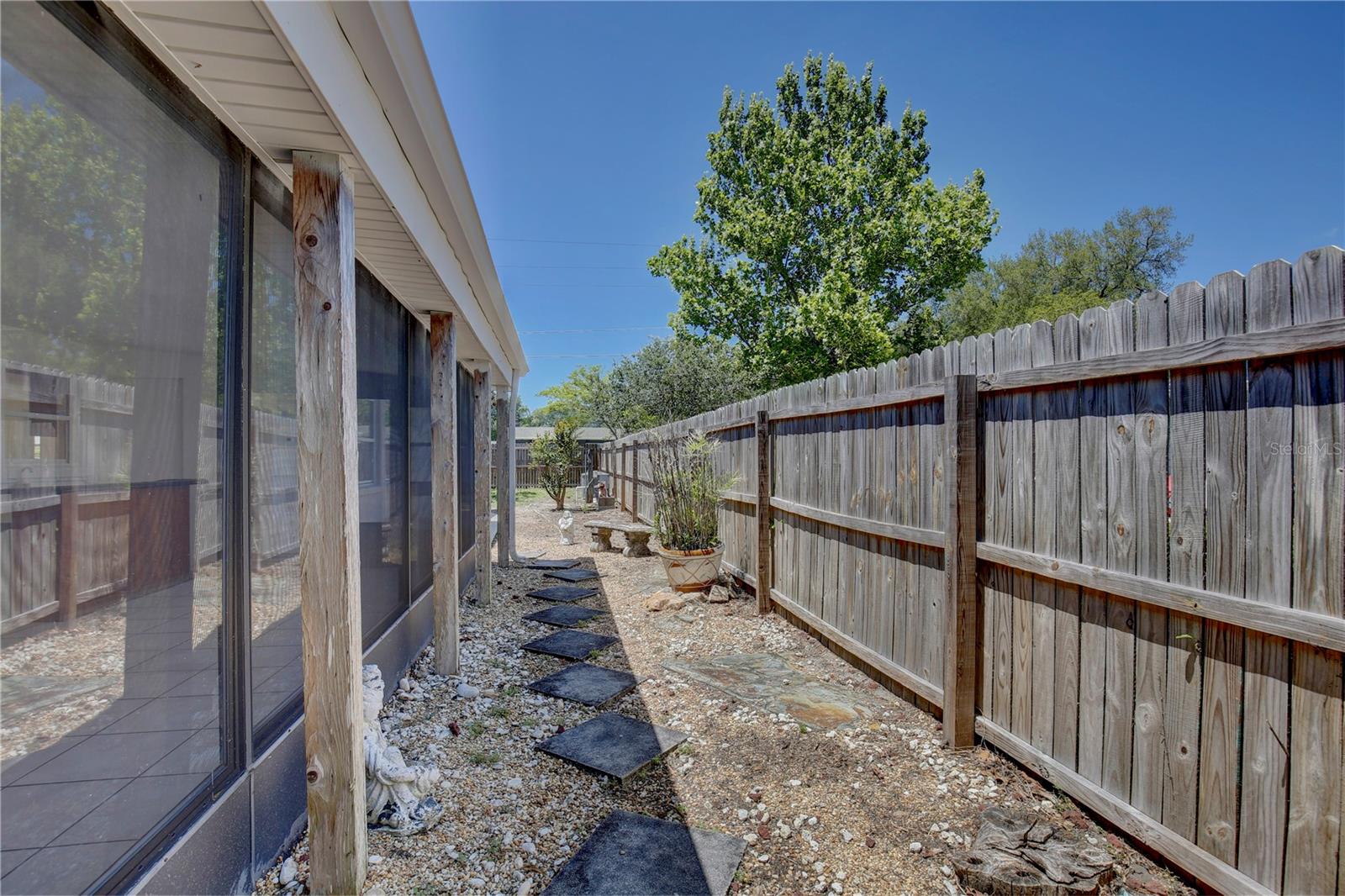 Image 36 of 37 For 2601 Sheffield Avenue