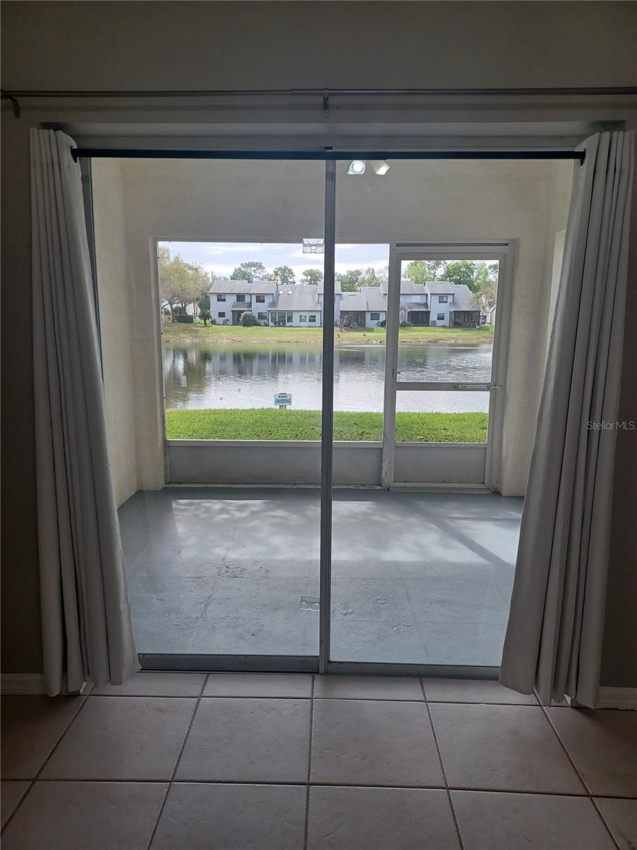 Image 18 of 46 For 2250 Candlewood Lane E